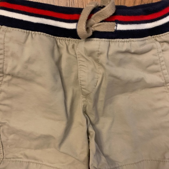 Shorts - Picture 3 of 4